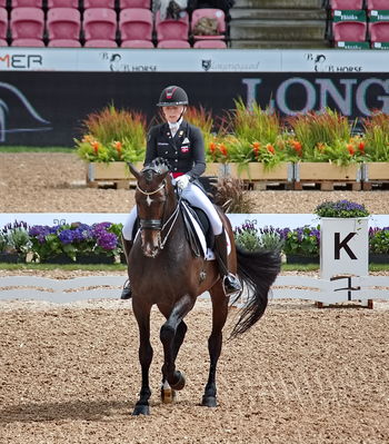 Dressage
grand prix de drassage team championship
Keywords: pt;nanna merrald rasmussen;bh zack