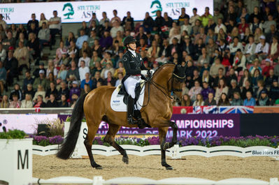 Grand Prix Freestyle 
Keywords: Cathrine Laudrup-Dufour;Vamos Amigos;cp