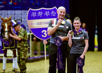 voltering
fei world squad championship final
Keywords: pt;sheena bendixen;lap of honour