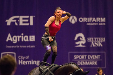 Keywords: Klintholms Ramstein;Sheena Bendixen;cp