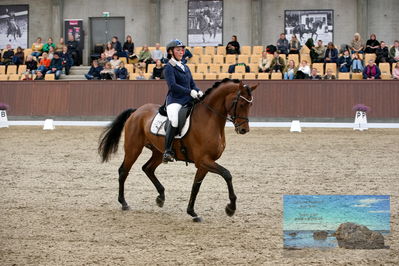 Blue Hors
6 års finale
Keywords: belinda elmholt jeppesen;ladavion b