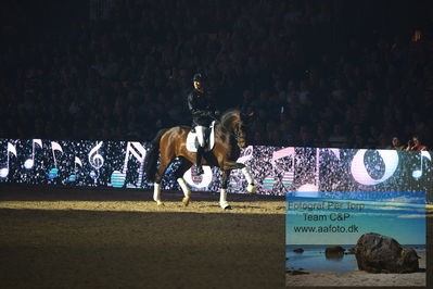 fredag galashow
Keywords: helgstrand kavalkade