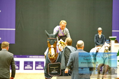 Stutteri Ask Grand Prix CSI2 (
Keywords: andreas schou;lady corlina;lap of honour