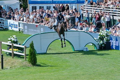 CSIO5 Falsterbo Derby (277) 1.50m
Keywords: derby;falsterbo;jens frerichson;showjumping;Easy Star de Talma
