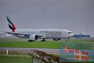 Aviation pictures around the world
from cph
Keywords: a6-enw;Boeing 777-300ER;emirates