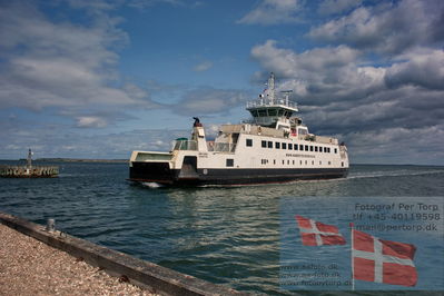 Different photos of wessels and ports
Rørvig havn, Roervig harboiur
Keywords: isefjord;ship
