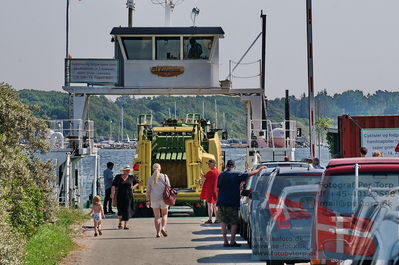 Different photos of wessels and ports
Sølager - Kulhuse
Keywords: mf columbus