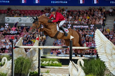 Jumping
nations cup finale
Keywords: pt;lars bak andersen;carl-heinz b