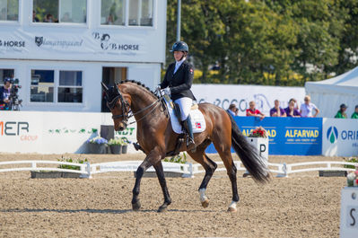 Para Dressage
Grade IV
Keywords: Anita Hennie Johnsen;Lindegaard Lucky;cp