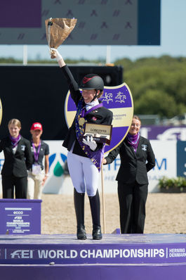 Medal Ceremony
Keywords: Katrine kristensen;cp